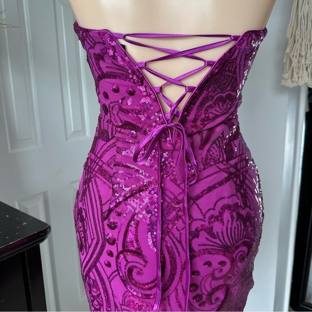 LULU’S GLAMOROUS INTRIGUE SEQUIN STRAPLESS MINI DRESS - Picture 12 of 15